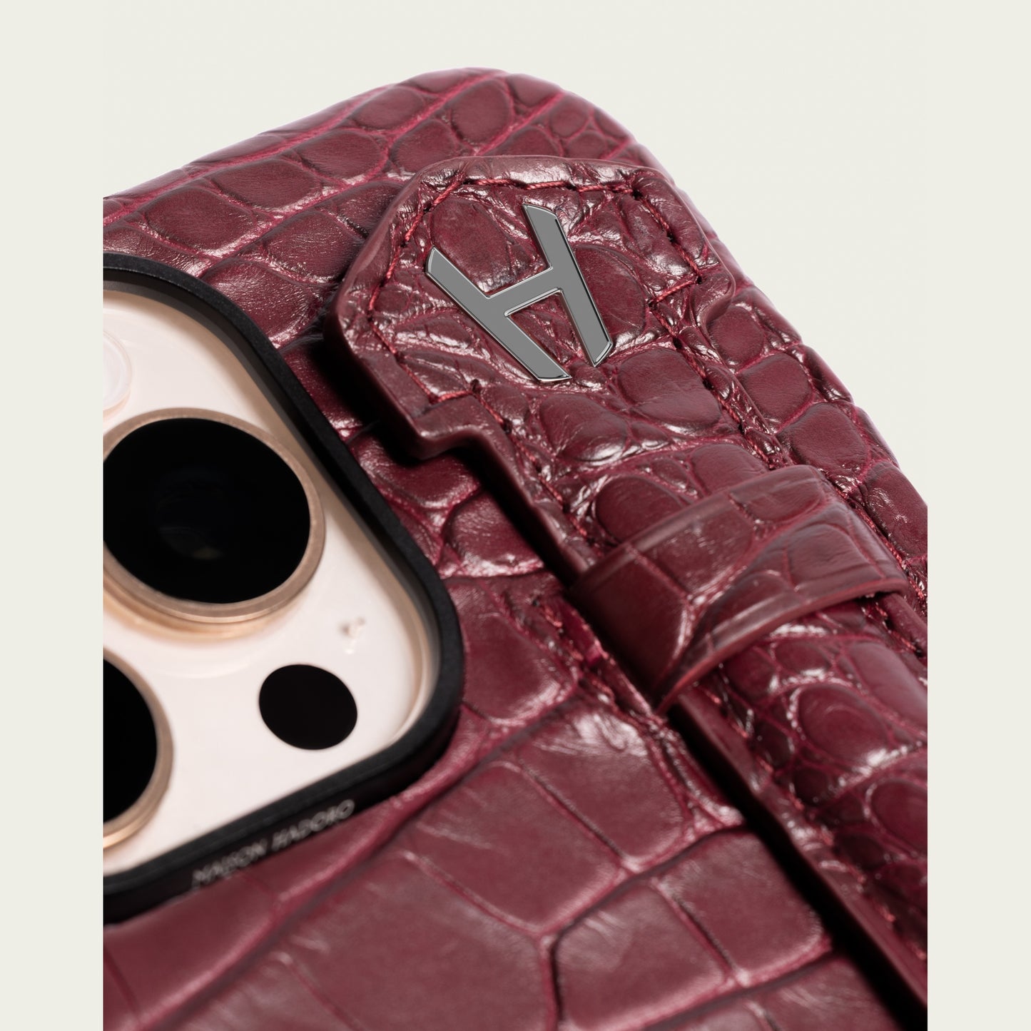 Alligator Back Cover Finger