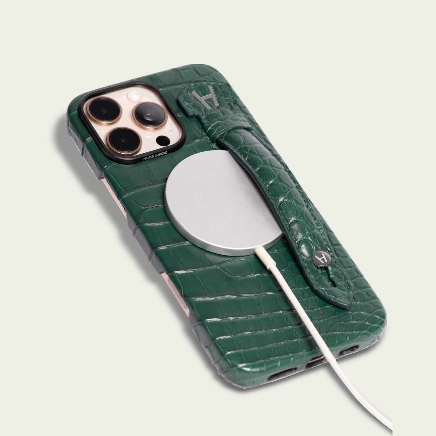 Alligator Back Cover Finger