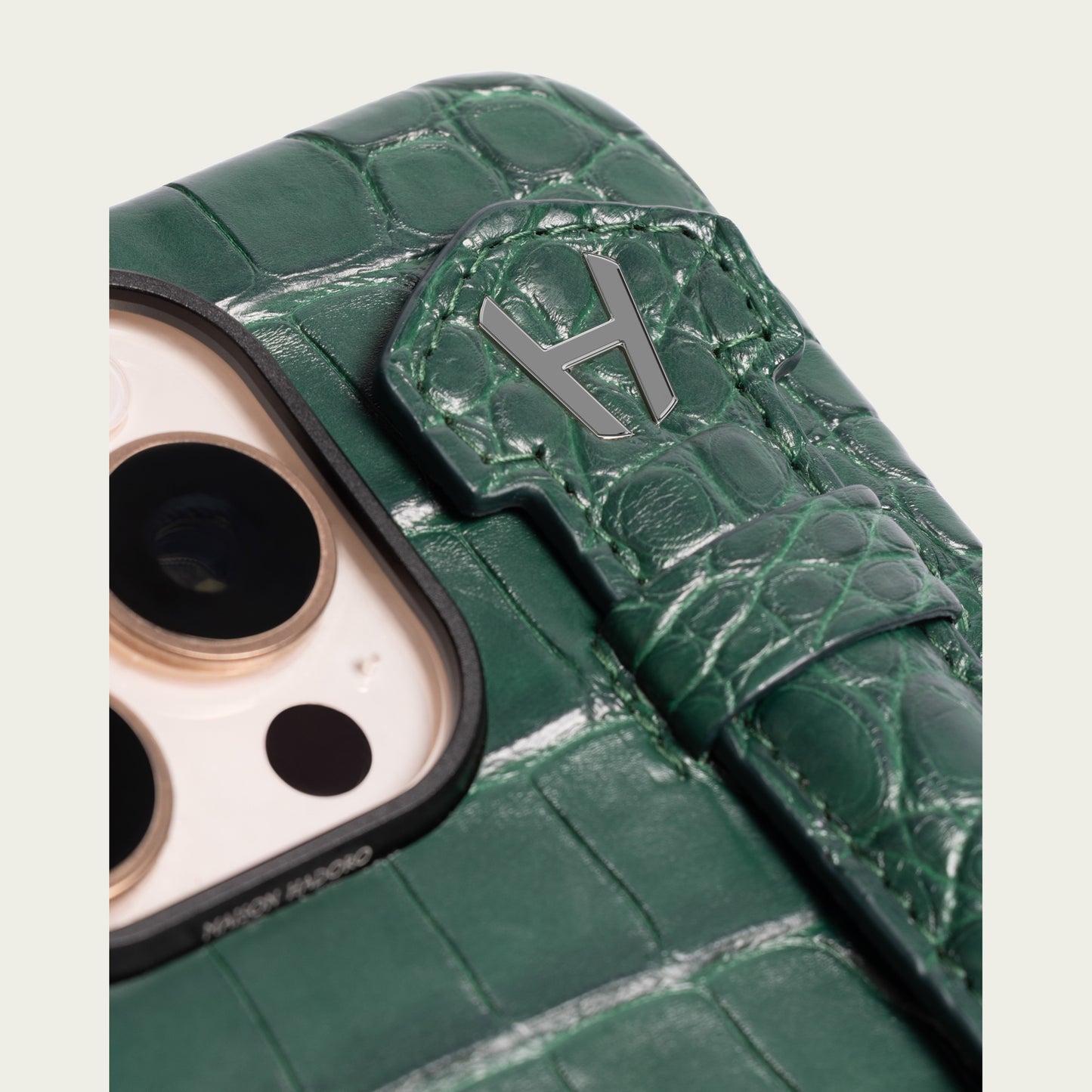 Alligator Back Cover Finger