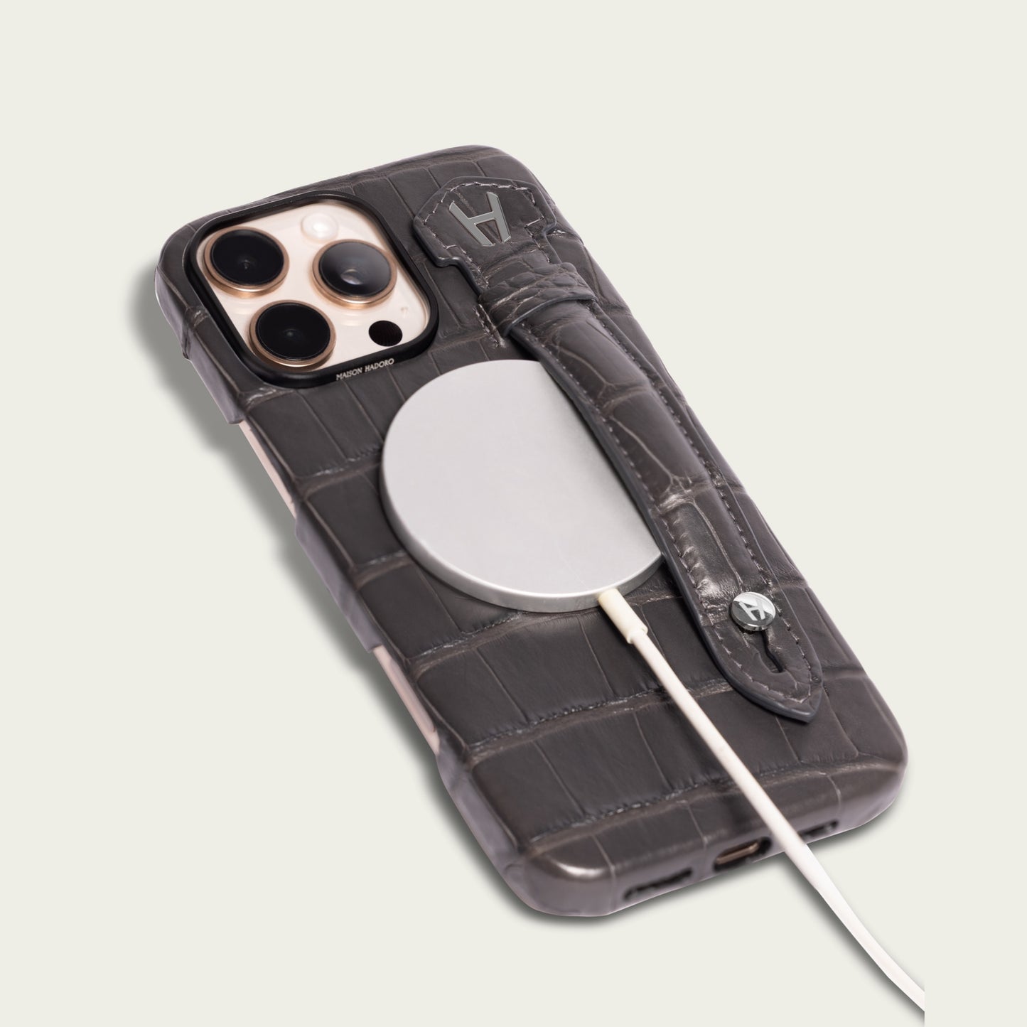 Alligator Back Cover Finger